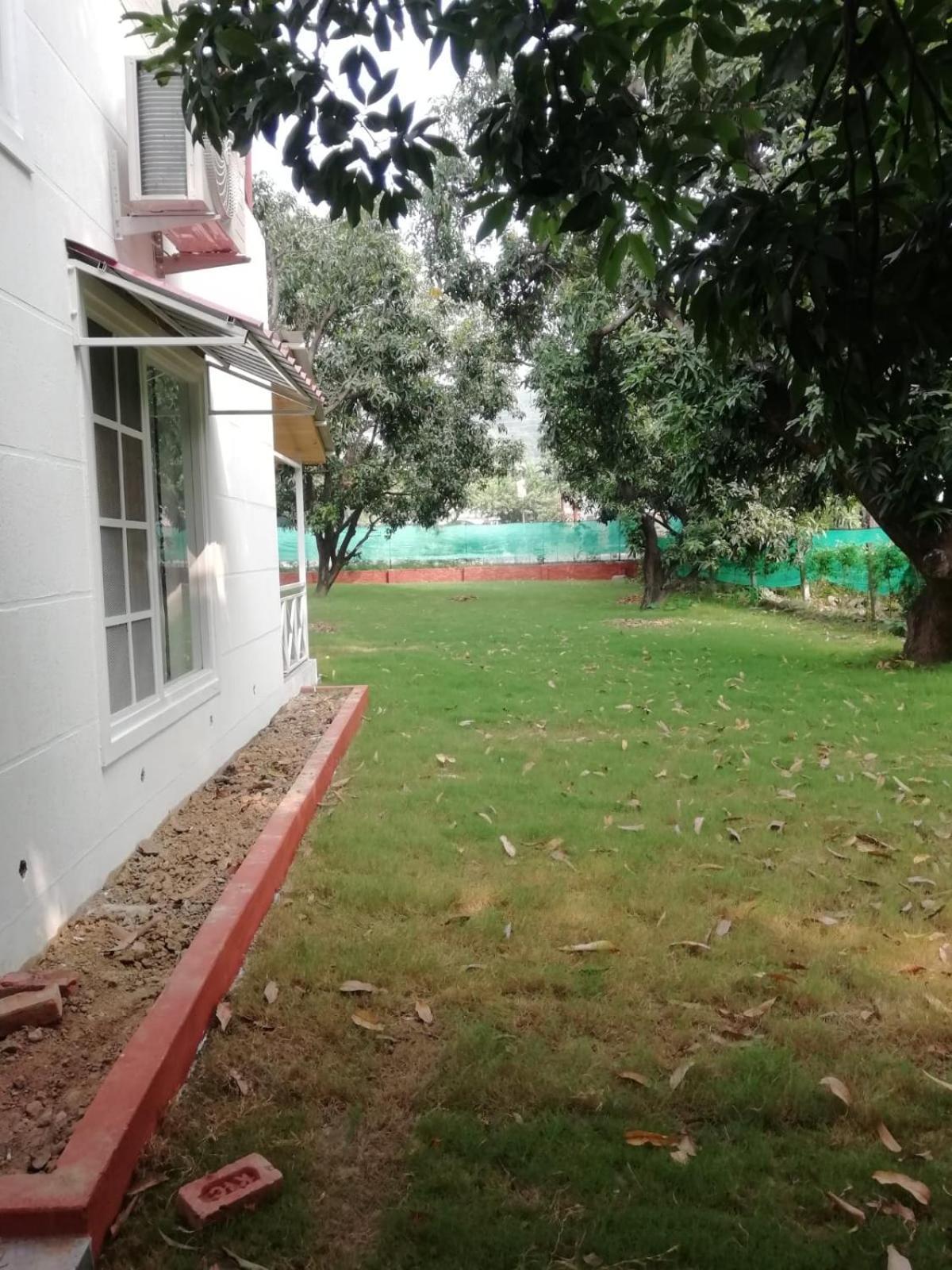 Red Roof Inn Rāmnagar Exterior photo
